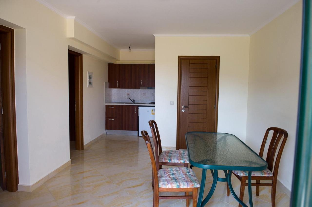 فاسيليكي Calypso Luxury Studios المظهر الخارجي الصورة